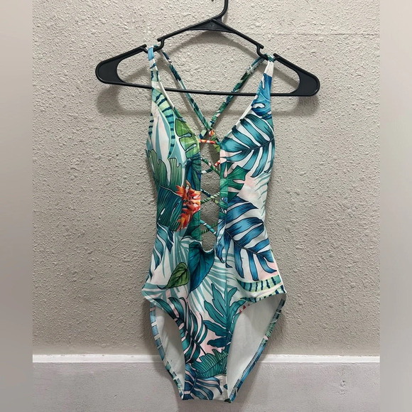 Vince Camuto Other - Vince Camuto Strappy Plunging V-Neck One Piece Swimsuit Tropical NWT Size 6